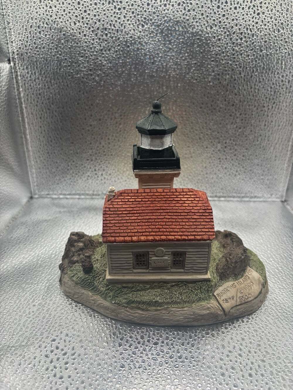 Harbour Lights Burrows Island Washington Lighthouse Figurine #108
